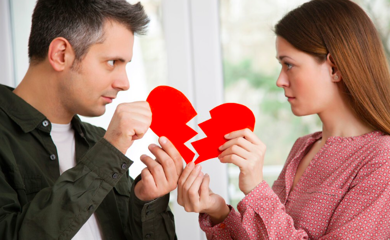 云南离婚如何申请财产保全冻结对方账户